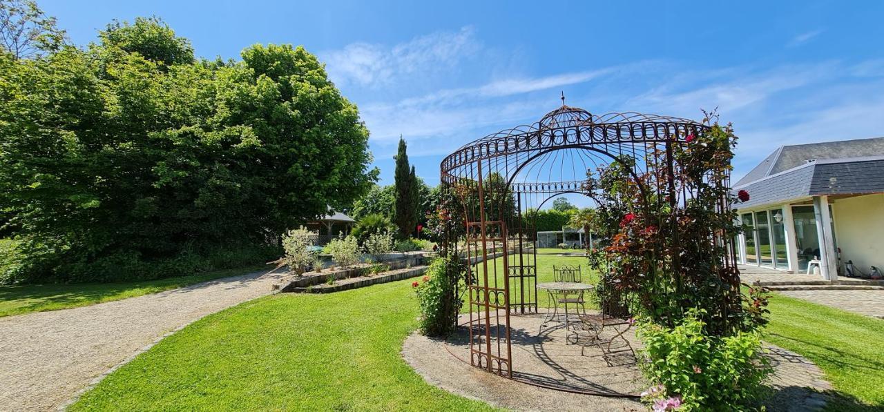 فندق Le Manoir Des Marronniers Sully  المظهر الخارجي الصورة